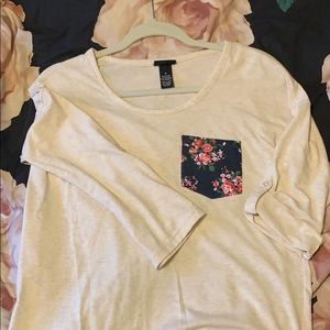 3/4 length sleeve shirt with flowered pocket